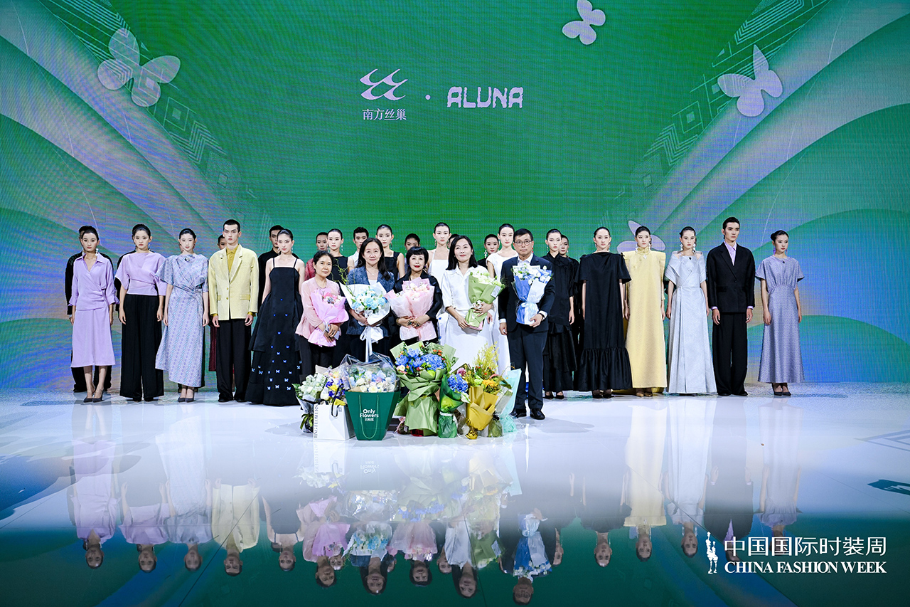 巴馬有桑｜南方絲巢×呂越2026春夏系列作品在北京發布